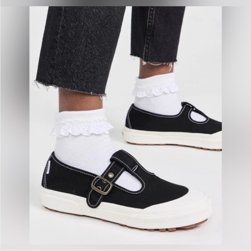 Vans Black Canvas Mary Jane Platform Sneakers with White Sole - Picture 10 of 10